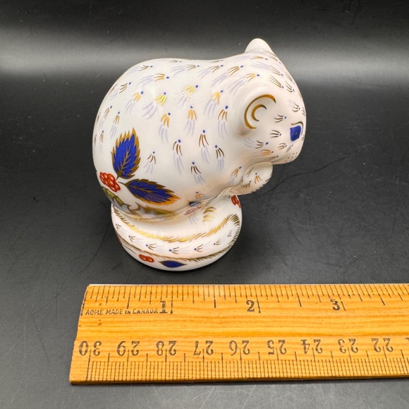 Royal Crown Derby "Derby Dormouse" Collectors Guild exclusive. Gold stopper. - Picture 12 of 12